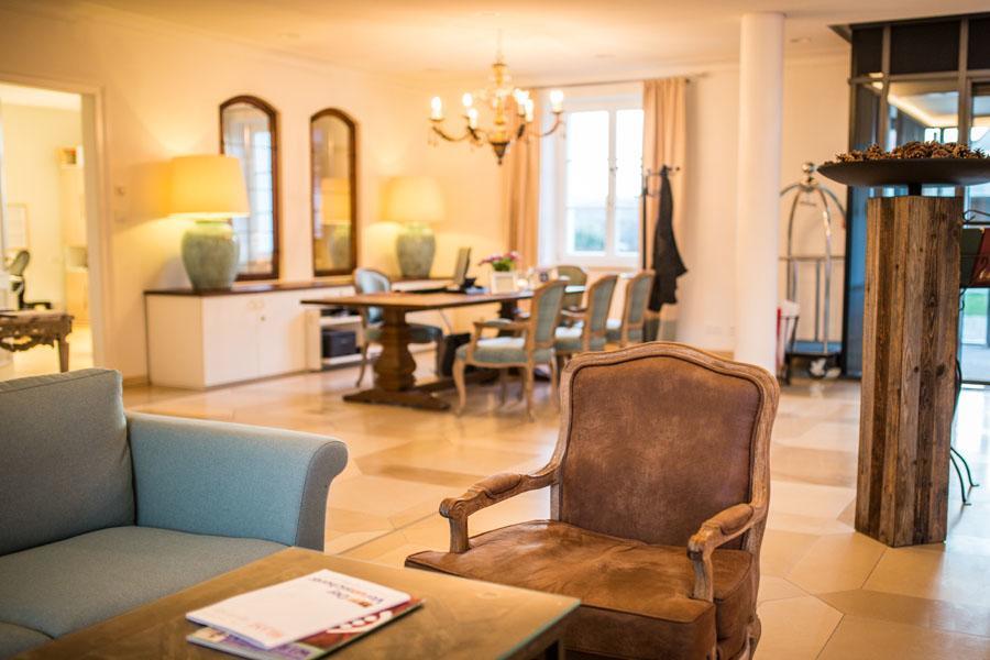 Hotel Schloss Leitheim Ngoại thất bức ảnh