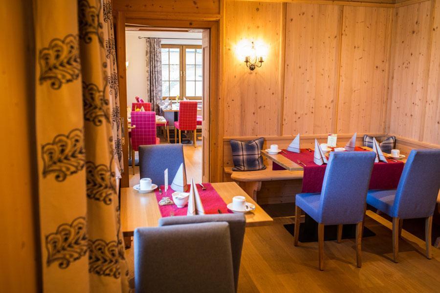 Hotel Schloss Leitheim Ngoại thất bức ảnh
