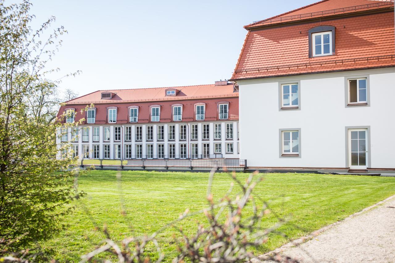 Hotel Schloss Leitheim Ngoại thất bức ảnh