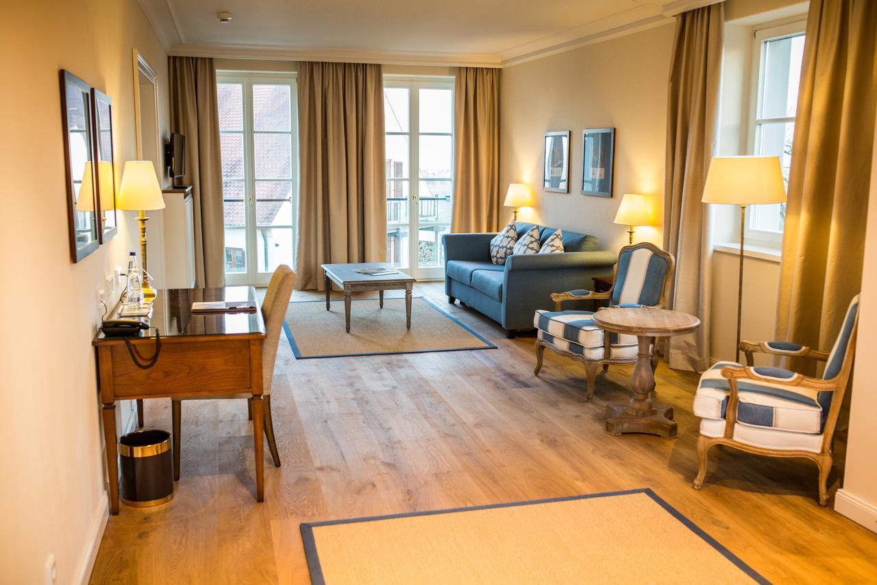 Hotel Schloss Leitheim Ngoại thất bức ảnh