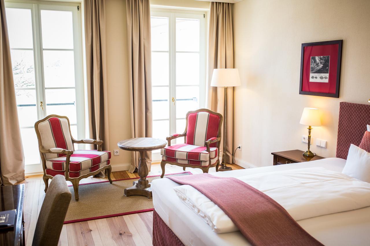 Hotel Schloss Leitheim Ngoại thất bức ảnh