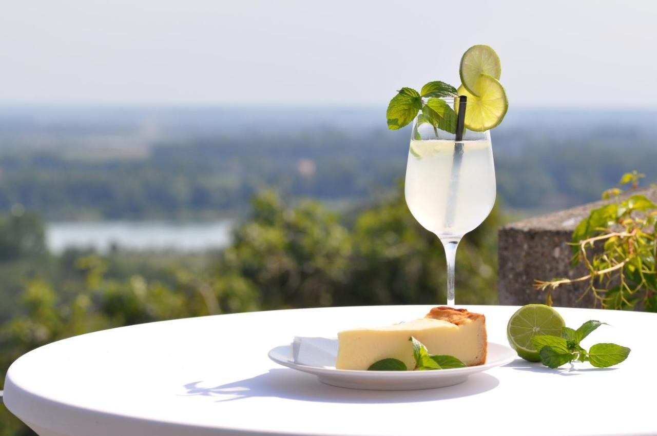 Hotel Schloss Leitheim Ngoại thất bức ảnh